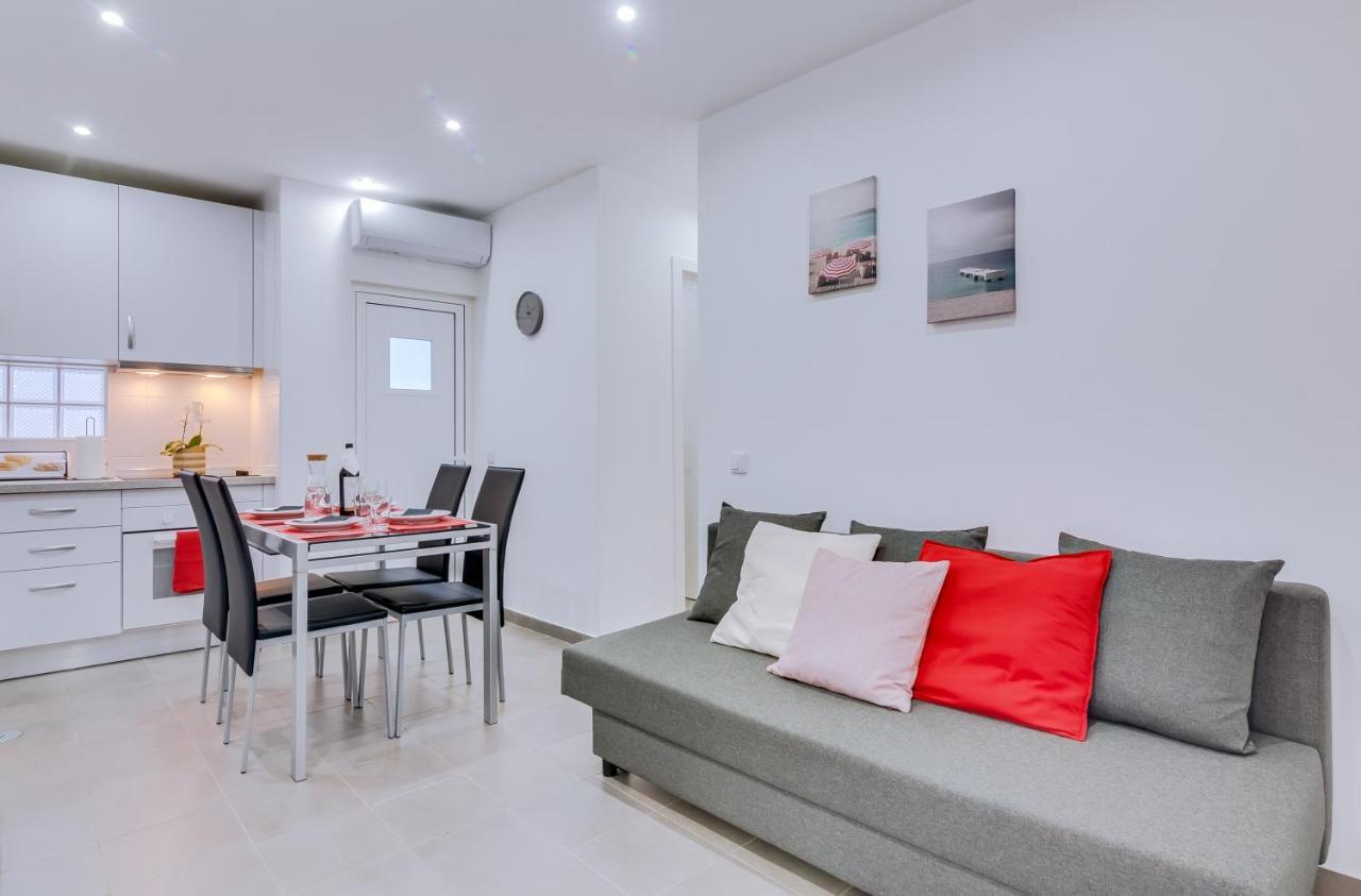 Faro: Casa Trevo Com Terraco Bbq Villa Exteriör bild